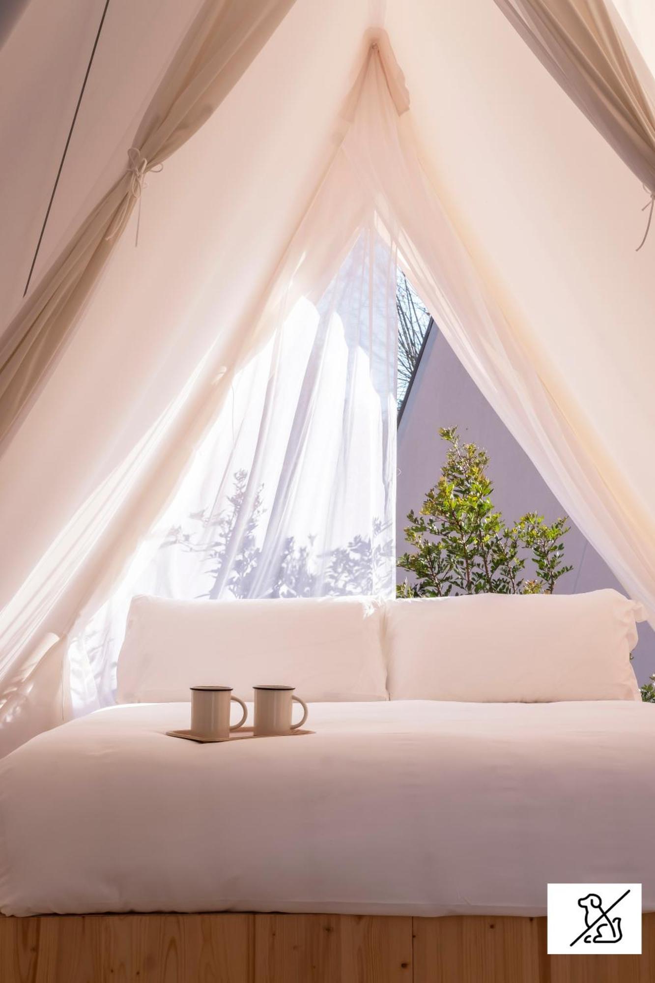 Отель Wecamp Cala Montgo Ля Эскала Экстерьер фото